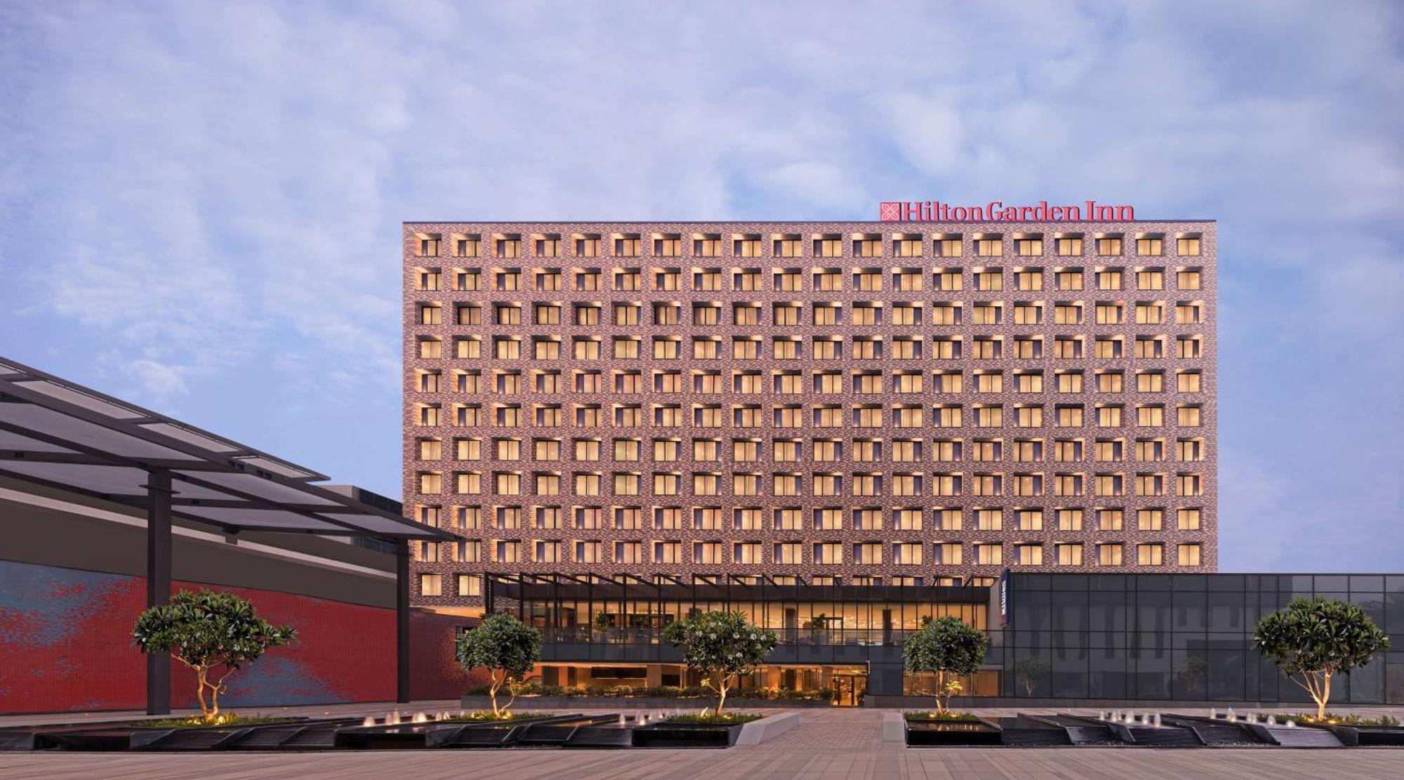 Hilton Garden Inn Bengaluru Embassy Manyata Business Park Exterior foto